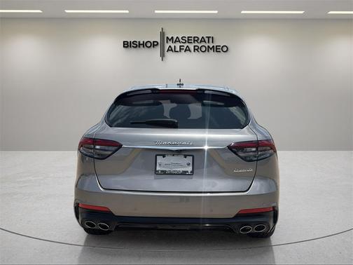 2022 Maserati Levante Modena