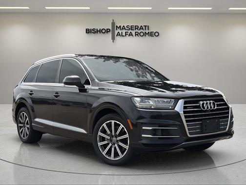 Orca Black Metallic 2018 Audi Q7 3.0T Prestige