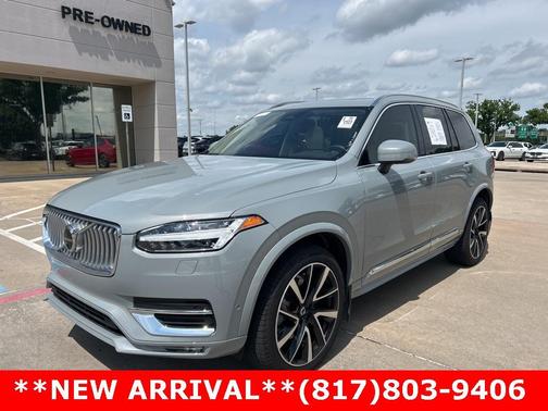 2024 Volvo XC90 B6 Plus Bright Theme 7-Seater