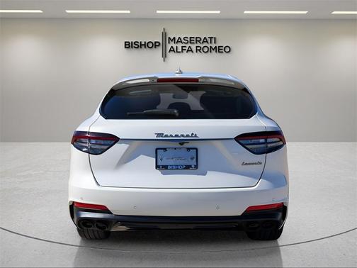 2022 Maserati Levante Modena