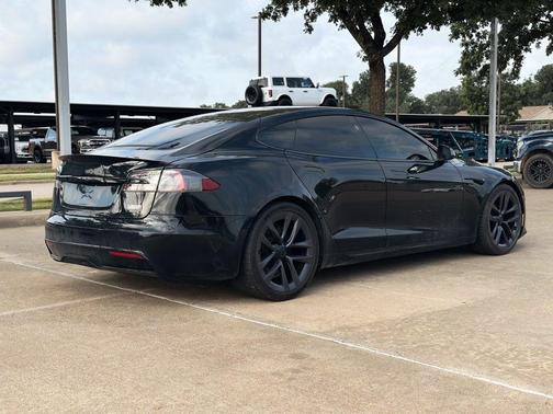 2021 Tesla Model S Plaid
