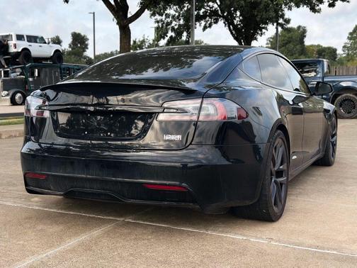 2021 Tesla Model S Plaid