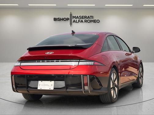 2024 Hyundai IONIQ 6 SE