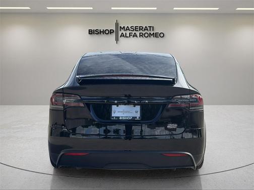2024 Tesla Model X Plaid