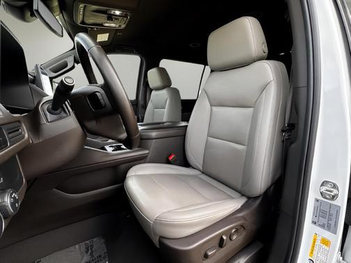 Summit White 2024 Chevrolet Suburban LT