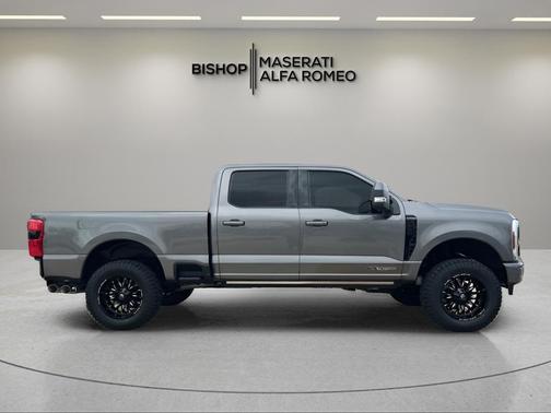 2025 Ford F-250 Platinum