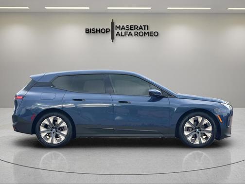 2022 BMW iX xDrive50