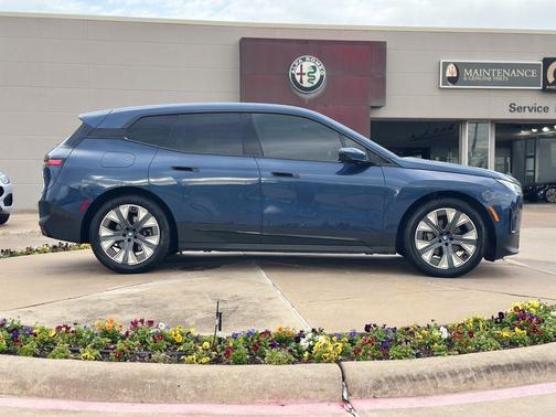 2022 BMW iX xDrive50