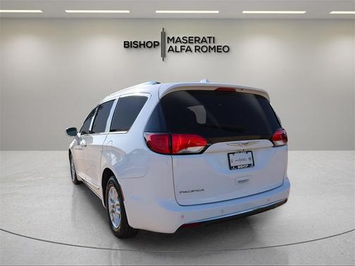 2020 Chrysler Pacifica Touring-L