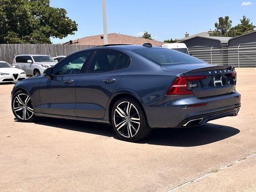 Denim Blue Metallic 2019 Volvo S60 T6 R-Design