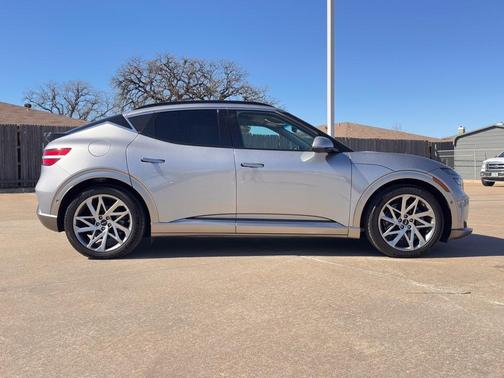 2024 Genesis GV60 Advanced