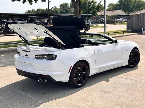 Summit White 2023 Chevrolet Camaro 2SS