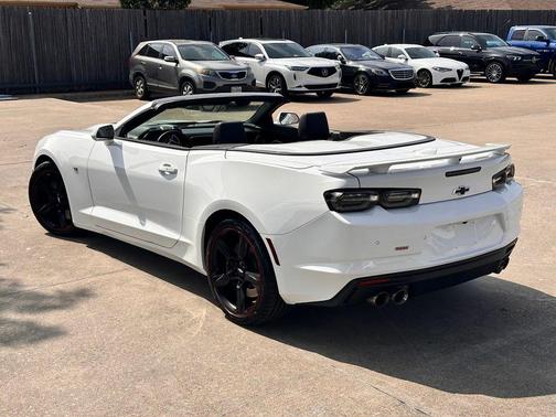 Summit White 2023 Chevrolet Camaro 2SS