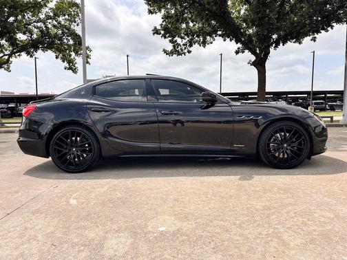 Black 2019 Maserati Ghibli S GranSport