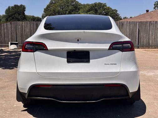 White 2023 Tesla Model Y Long Range