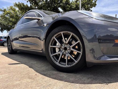 Gray 2020 Tesla Model 3 Standard Range Plus