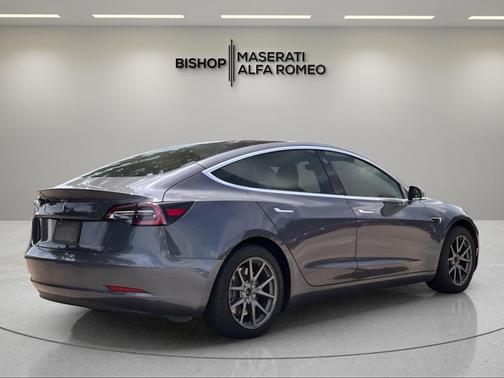 Gray 2020 Tesla Model 3 Standard Range Plus