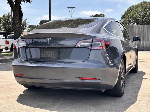 Gray 2020 Tesla Model 3 Standard Range Plus