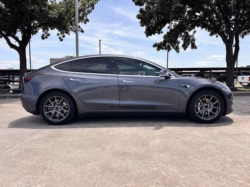 Gray 2020 Tesla Model 3 Standard Range Plus