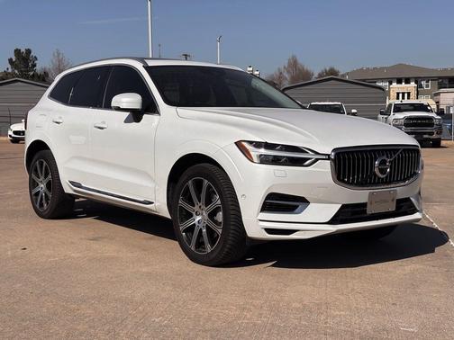 2018 Volvo XC60 Recharge Plug-In Hybrid T8 Inscription