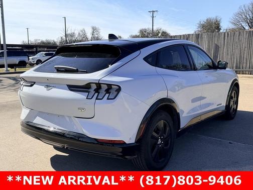 2021 Ford Mustang Mach-E California Route 1