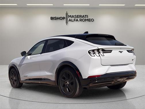 2021 Ford Mustang Mach-E California Route 1