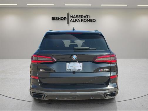 2022 BMW X5 M50i