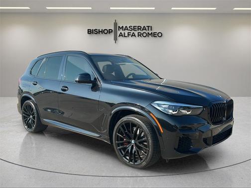 2022 BMW X5 M50i