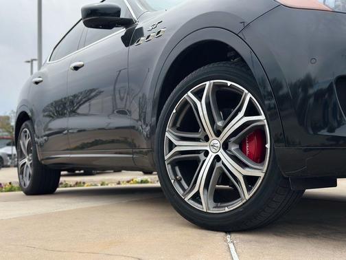 2023 Maserati Levante GT