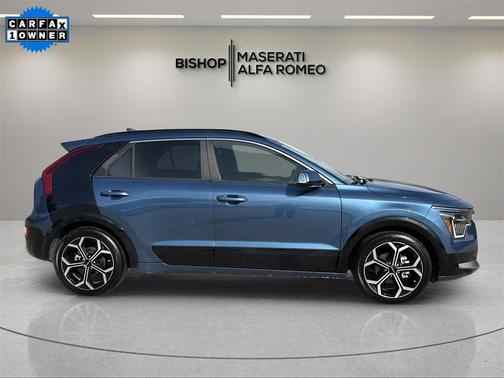 2024 Kia Niro Plug-In Hybrid SX Touring