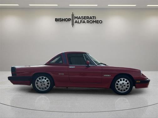 1989 Alfa Romeo Spider Quadrifoglio