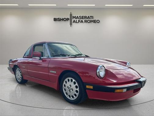 1989 Alfa Romeo Spider Quadrifoglio