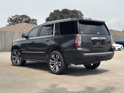 Iridium Metallic 2017 GMC Yukon Denali