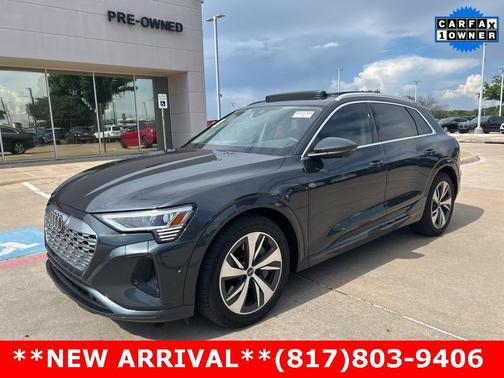 2024 Audi Q8 e-tron Premium