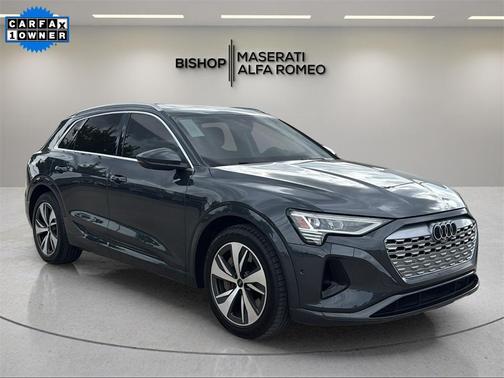 2024 Audi Q8 e-tron Premium