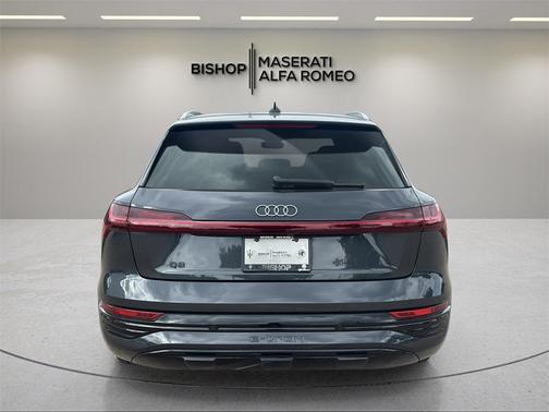 2024 Audi Q8 e-tron Premium