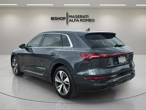 2024 Audi Q8 e-tron Premium