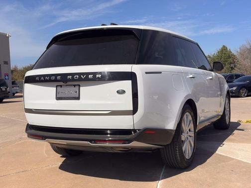 2023 Land Rover Range Rover P400 SE