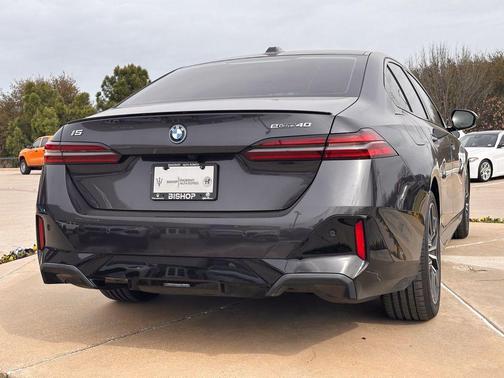 2024 BMW i5 eDrive40