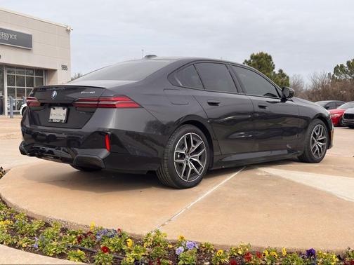 2024 BMW i5 eDrive40