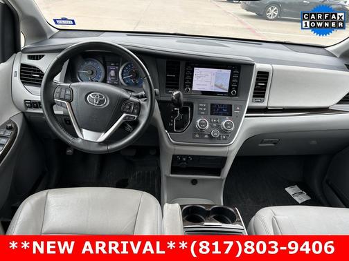 2020 Toyota Sienna XLE