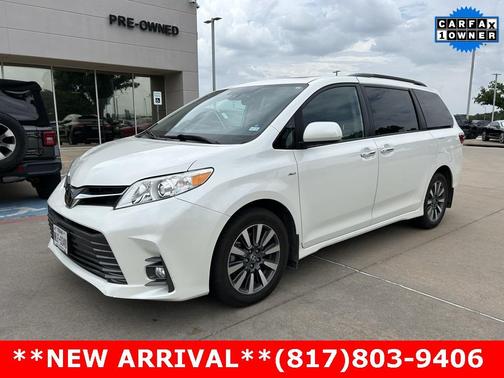 2020 Toyota Sienna XLE