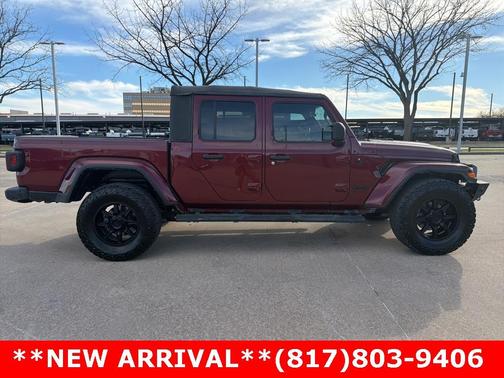 2022 Jeep Gladiator Sport