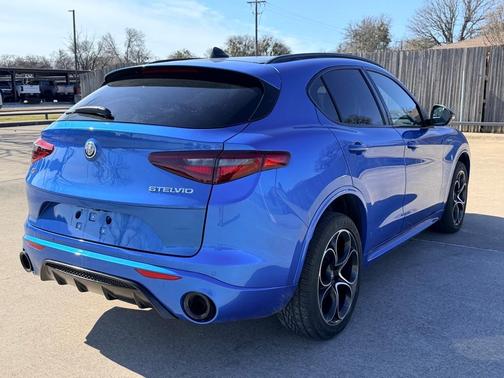 2022 Alfa Romeo Stelvio Veloce