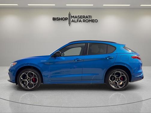 2022 Alfa Romeo Stelvio Veloce