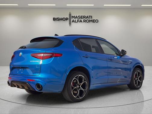 2022 Alfa Romeo Stelvio Veloce