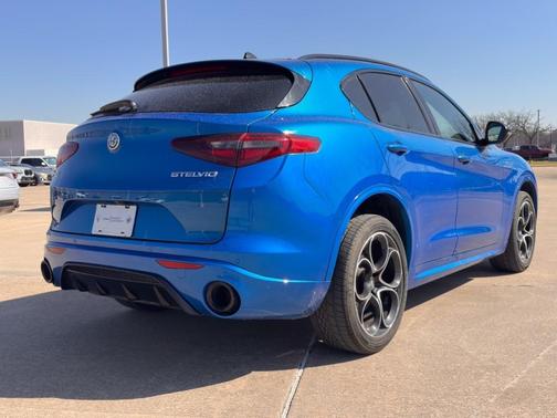 2022 Alfa Romeo Stelvio Veloce