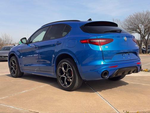 2022 Alfa Romeo Stelvio Veloce