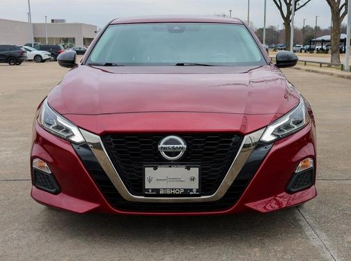 2022 Nissan Altima 2.5 SR