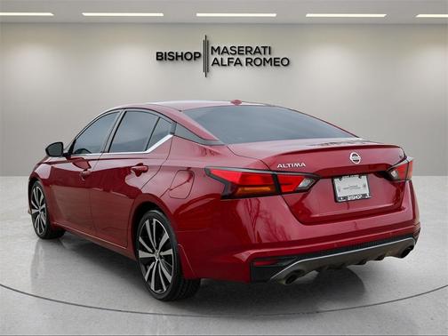 2022 Nissan Altima 2.5 SR